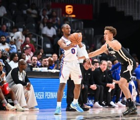 mk体育入口-杰伦35+10+7！老鹰逆转76人豪取6连胜 马克西31分受伤