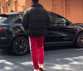 mk体育入口-CBA球星豪车曝光，胡明轩玛莎拉蒂莱万特价值超两百万|徐杰|宝马跑轿|朱总|队友|宝马_新浪新闻